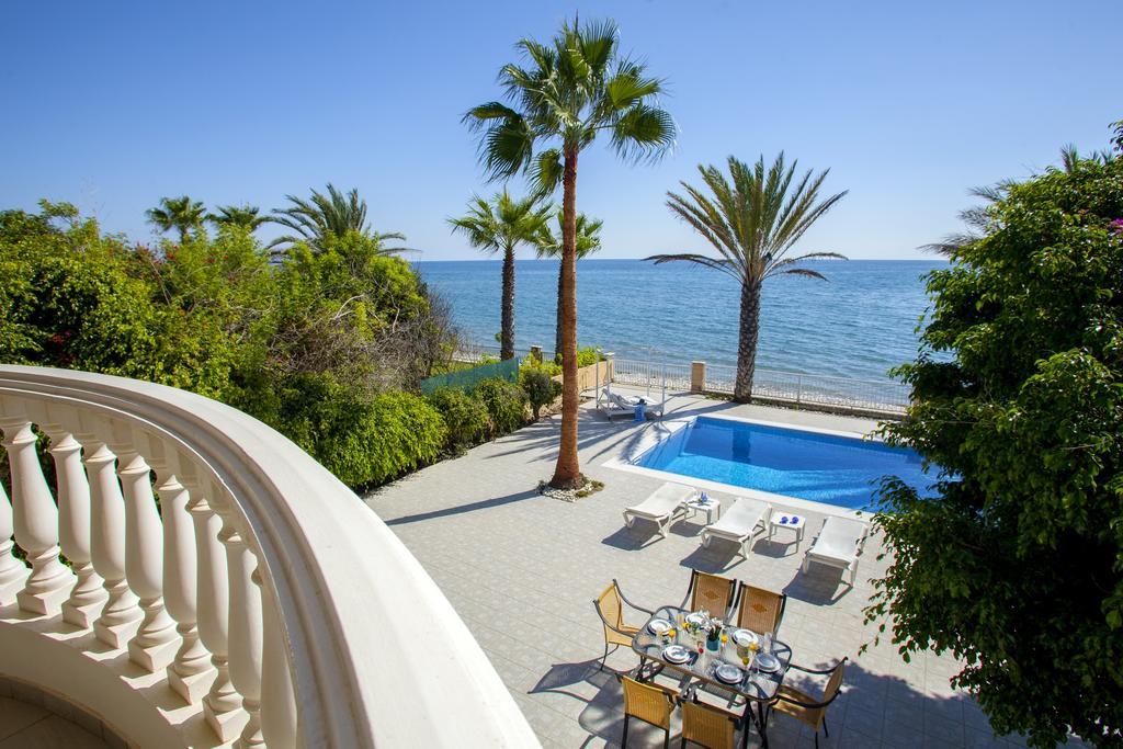 Meneou Beachfront Villa Sunset Perivólia Szoba fotó