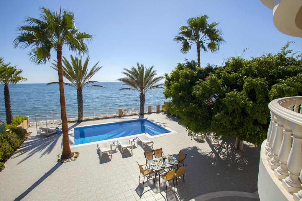 Meneou Beachfront Villa Sunset Perivólia Szoba fotó
