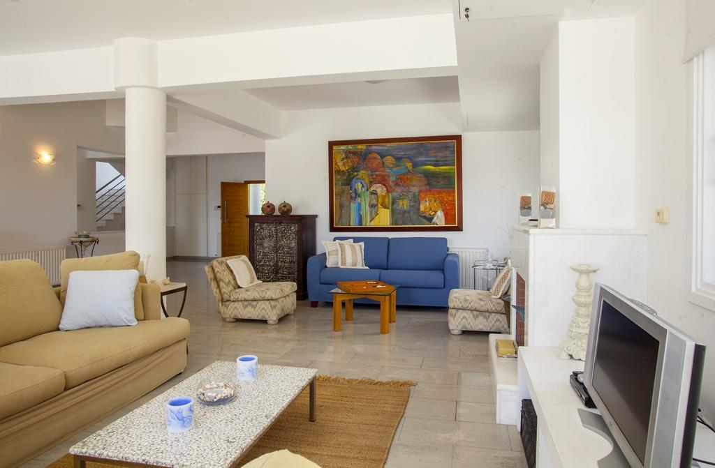 Meneou Beachfront Villa Sunset Perivólia Szoba fotó